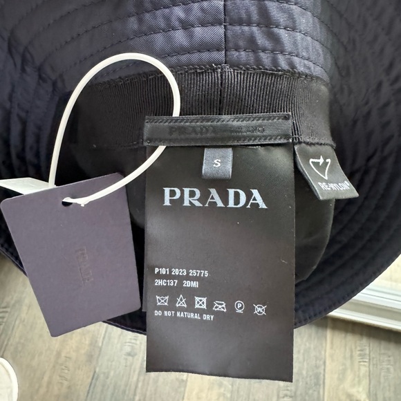 Prada Re-Nylon bucket hat New with tags - Picture 8 of 9